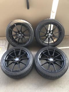 GRヤリス　RZハイパフォーマンス　ファーストエディション　純正タイヤホイールのサムネイル