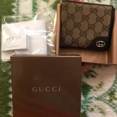 GUCCI 2つ折り財布のサムネイル