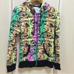 パーカーのサムネイル
