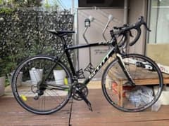 Scott CR1 Team ロードバイク Shimano 105 八月末発送 Scott CR1 Team ロードバイク Shimano 105 八月末発送 - メルカリ