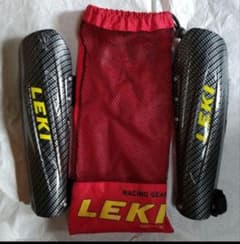 b LEKI レキ アームガード カーボン柄 - メルカリ