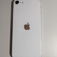 Apple iPhone SE 第2世代 ホワイト 本体（ケース、フィルム付）のサムネイル