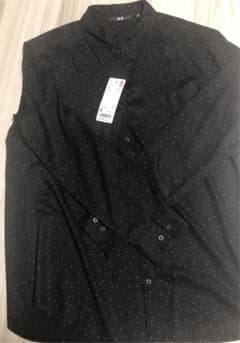 【雨様専用‼︎】UNIQLOのレーヨンプリントブラウス(長袖)のサムネイル