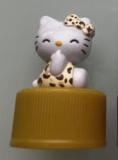 希少 美品 キティ ヒョウ柄 シナモロール ペットボトル キャップ フィギュア 希少 美品 キティ ヒョウ柄 シナモロール ペットボトル キャップ