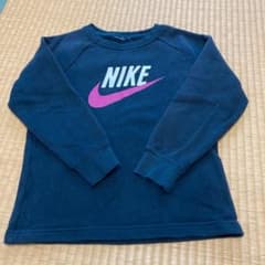 NIKE ナイキ　トレーナー　xs 130のサムネイル