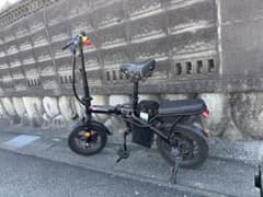 電動アシスト折りたたみ自転車 ブラックのサムネイル