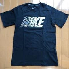 NIKE ナイキ Tシャツのサムネイル