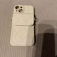 iPhone14ホワイト キルティングデザイン ソフトケースのサムネイル