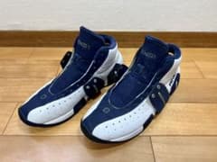 AND1❗️バスケットボールシューズ　白×ネイビーのサムネイル