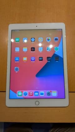 iPad Pro 9.7 32GB Cellular シルバー バッテリー92% - メルカリ