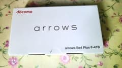 美品 arrows Be4 Plus F-41B ホワイト SIMロック解除済みのサムネイル