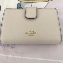 新品 COACH コーチ 二つ折り財布のサムネイル