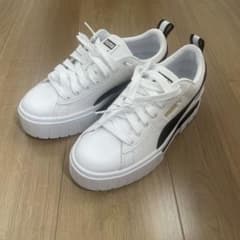 PUMA プラットフォームスニーカー ホワイト/ブラック　新品のサムネイル