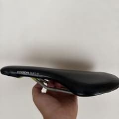 緊急値下げ　ERGON SME3-M サドルのサムネイル