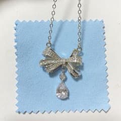 GRA鑑定書付】グラフ風 リボンモチーフ ネックレス(モアサナイト 