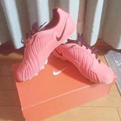 T90 サッカースパイク【26.5】のサムネイル