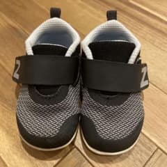 New Balance ベビーシューズのサムネイル