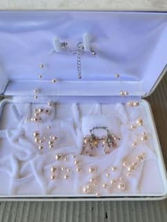 パールネックレス、ピアスセットのサムネイル