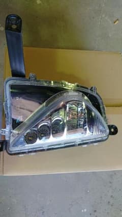 プリウス 50 LED 左純正フォグランプのサムネイル