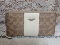 COACH　長財布のサムネイル