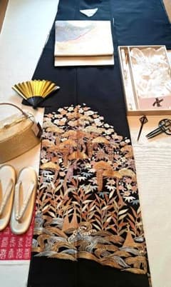 未使用❇️豪華総刺繍黒留袖 スワトウ刺繍、相良刺繍 比翼仕立て フル