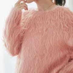 ラブティックボンボン アルパカモヘア起毛オフショルニットのサムネイル