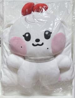 ive minive ウォニョン チェリー ぬいぐるみ クッション 公式 - メルカリ
