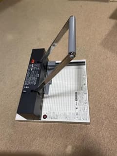 PLUS PK-513LN 断裁機 ペーパーカッター A4 自炊裁断機のサムネイル