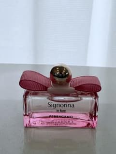 FERRAGAMO Signorina in fiore 香水のサムネイル
