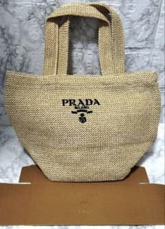 PRADA ノベルティ ミニラフィア刺繍トートバッグ ミニカゴバッグ 値下