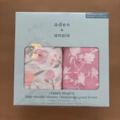 aden + anais おくるみ 2枚セット　新品未使用　女の子　ベビーのサムネイル