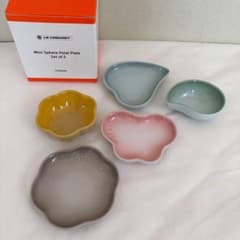 LE CREUSET ミニスフィアペタルプレート 5枚セット - メルカリ