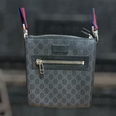 GUCCI ショルダーバッグ 523599 グレー - メルカリ