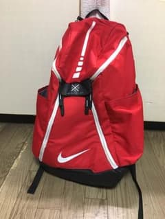 NIKEのサムネイル