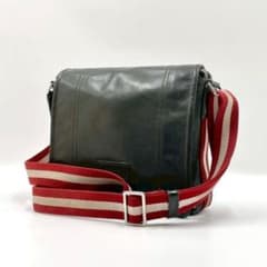 m61564285152_1.jpg?1764276146