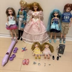 リカちゃん人形　７つセット　イヤリング　くつなど　本体のサムネイル