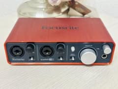 Focusrite Scarlett 2i2 オーディオインターフェース