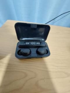 Bluetooth ワイヤレスイヤホンのサムネイル