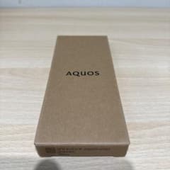 AQUOS wish3 ホワイト 64 GB Softbankのサムネイル