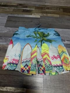 H&M スイムウェア　水着　ハーフパンツ　110のサムネイル
