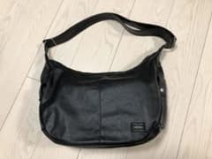 お買い得！ほぼ新品！ポーター☆フリースタイル☆バナナショルダーL☆ブラックのサムネイル