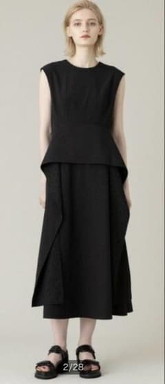 新品LOULOU WILLOUGHBYフラワーフクレジャガードワンピース24ss - メルカリ