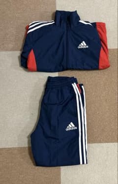 adidasのジュニア用ウィンドブレーカージャケットのサムネイル