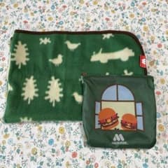 モスバーガーブランケット　ポーチ付のサムネイル