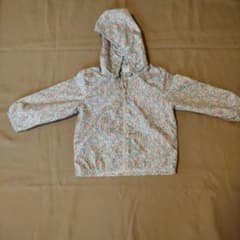 H&M ベビー 花柄 フード付き ジャケット 80cmのサムネイル