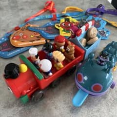 アンパンマン 汽車 おもちゃ セットのサムネイル