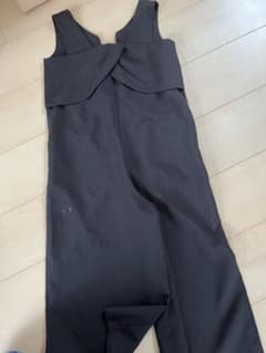 黒　サロペットのサムネイル