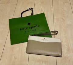 【新品・未使用】kate spade クラッチバッグ ベージュのサムネイル
