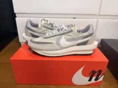 NIKE sacai Ld Waffle White Greyのサムネイル