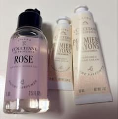 L'OCCITANE ハンドクリーム シャワージェル ネイルオイルセットのサムネイル